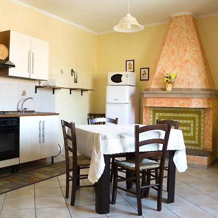 Casa Vacanza Da Luisa San Giovanni Suèrgiu Εξωτερικό φωτογραφία